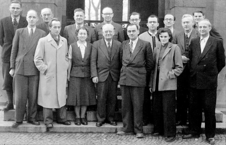 Zöllner und Abteilung Photo 1956